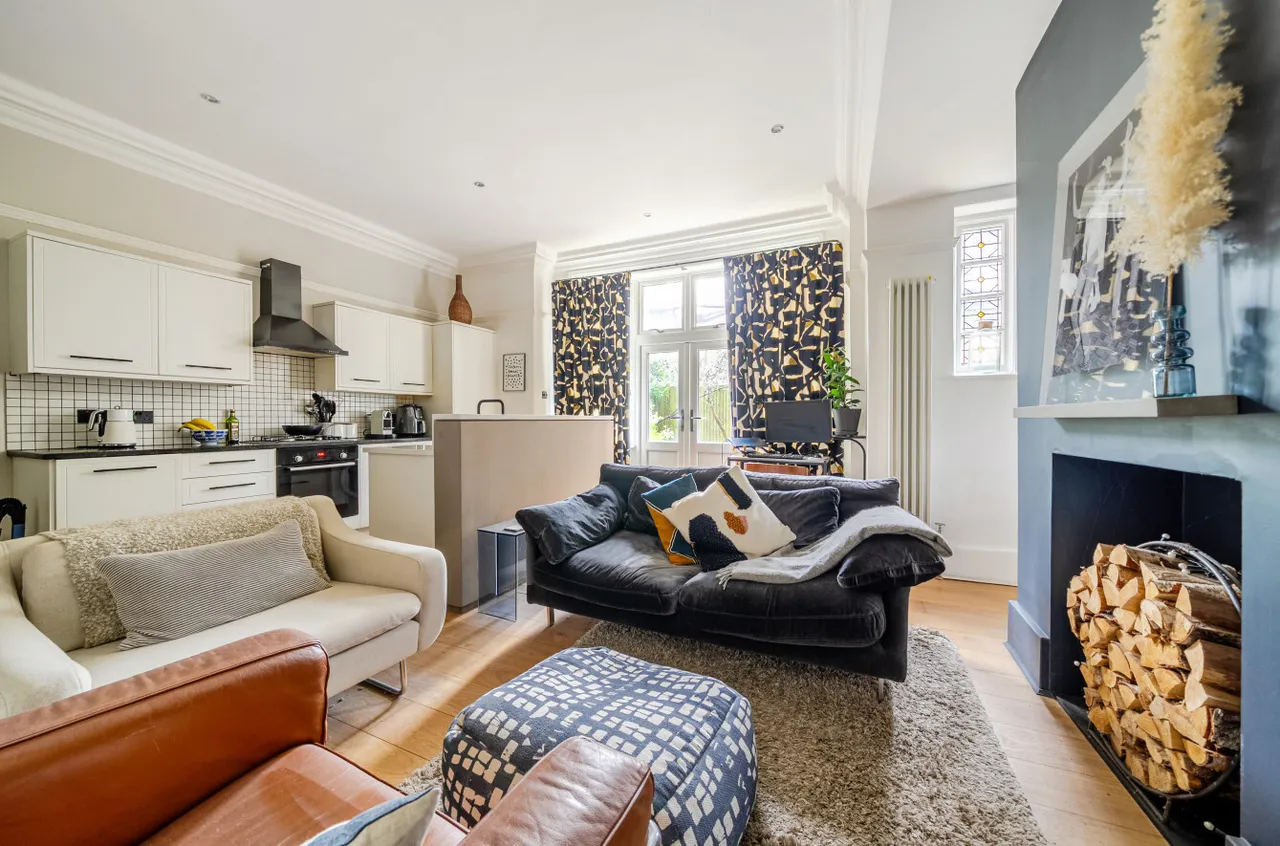 Lower Edgeborough Road, Guildford, GU1, photo 8