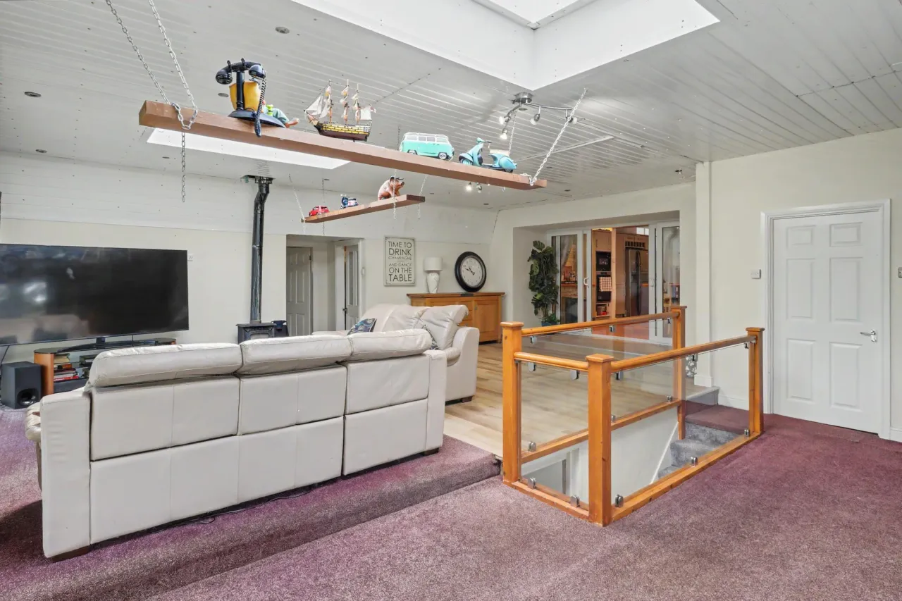 Cavendish Crescent, Alsager, photo 10