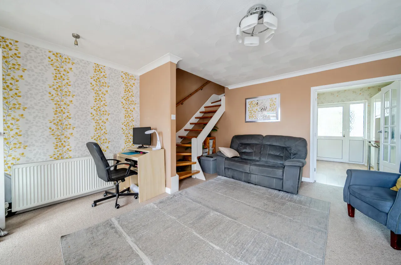 Larkfield Close, Lancing, BN15, photo 4
