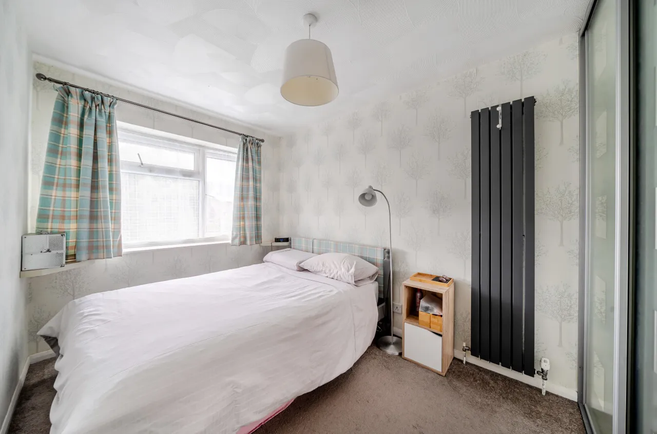 Larkfield Close, Lancing, BN15, photo 9