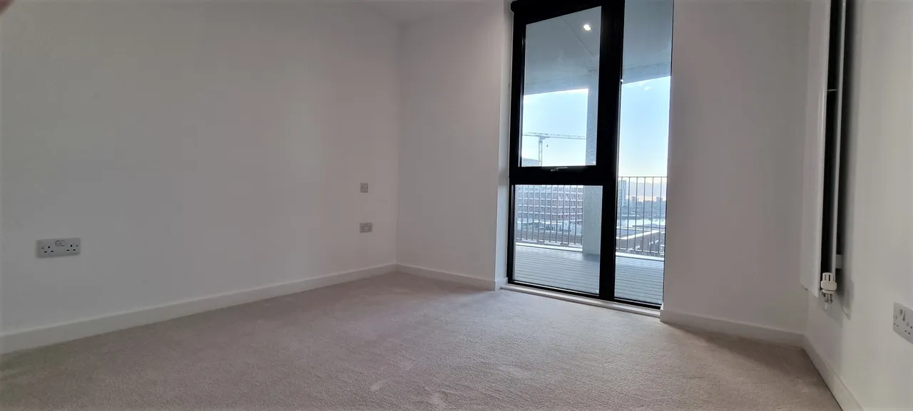 Schooner Road, Royal Wharf London, E16, photo 5