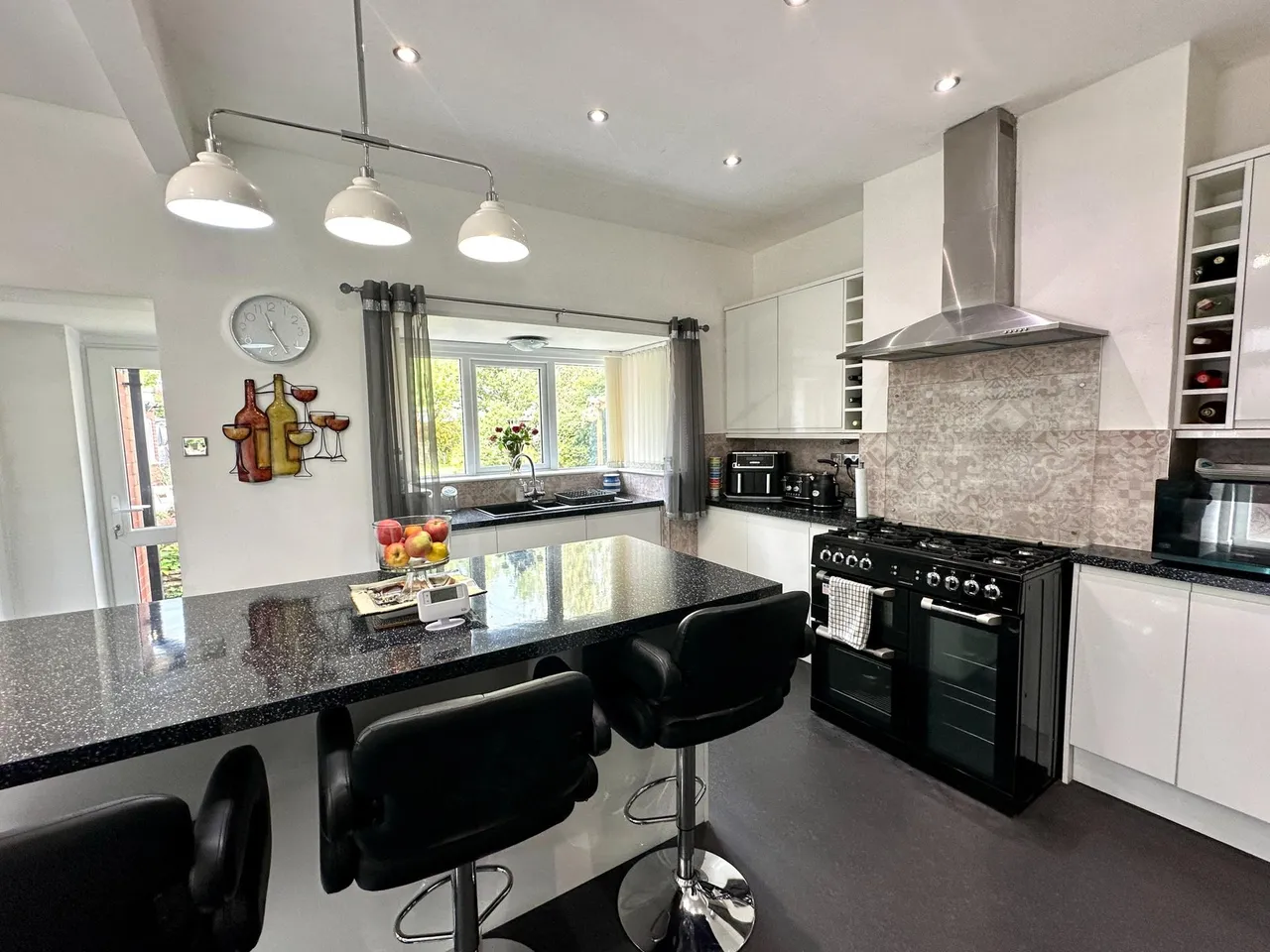 Lichfield Road, Bloxwich, WS3, photo 5