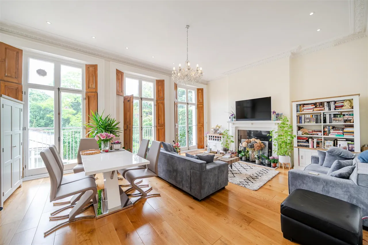 2 bed flat for sale, Buckland Crescent, Belsize Park, NW3