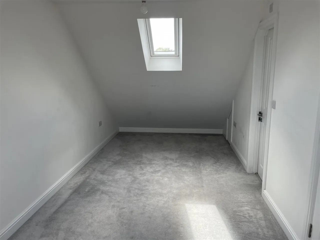 High Street, Cam, GL11, photo 10