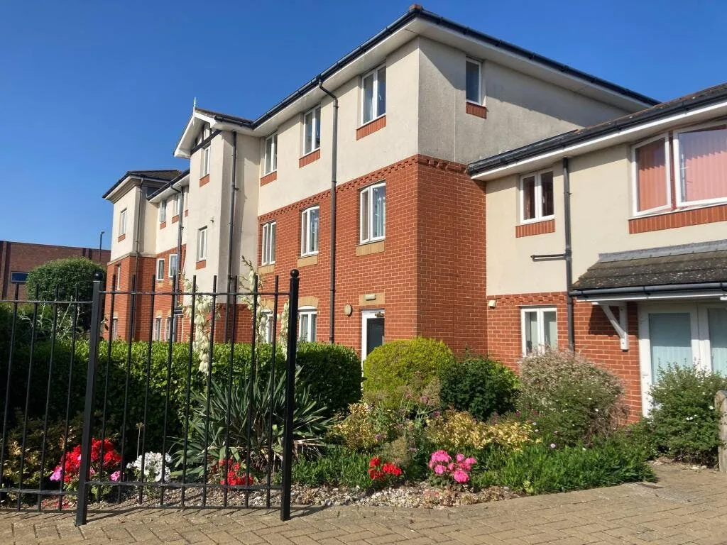 1 bed house for sale — Laleham Gardens, Queen Elizabeth Lodge Laleham Gardens, CT9