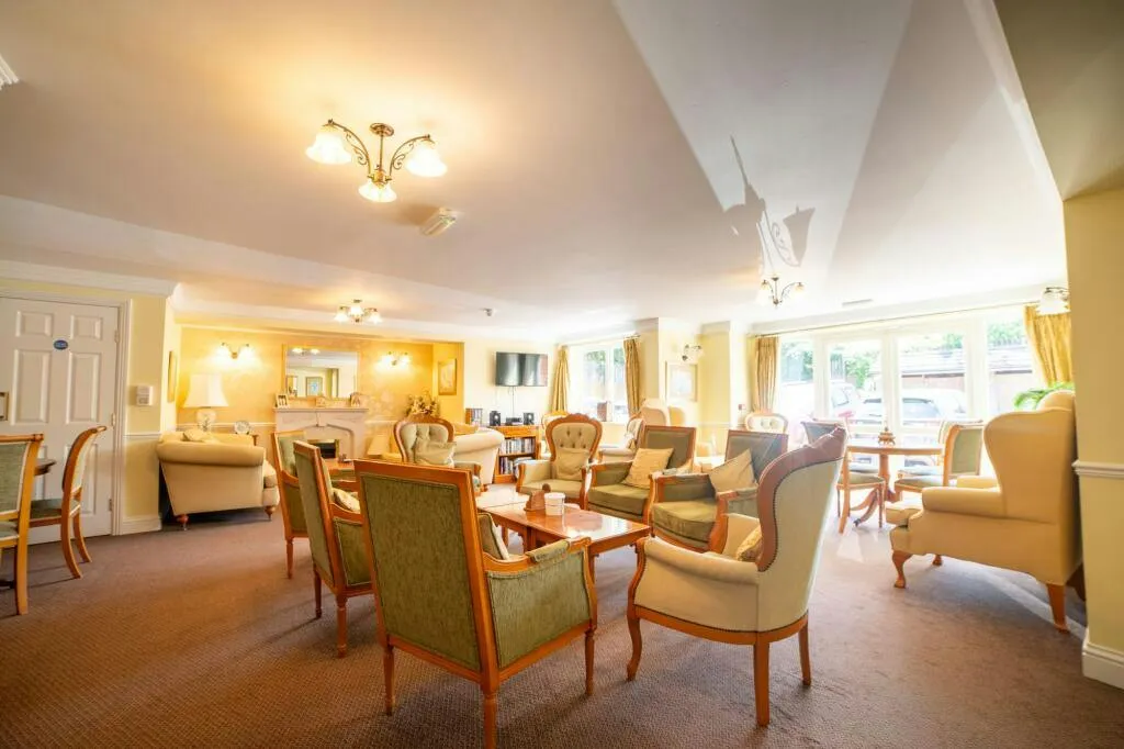 Laleham Gardens, Queen Elizabeth Lodge Laleham Gardens, CT9, photo 3