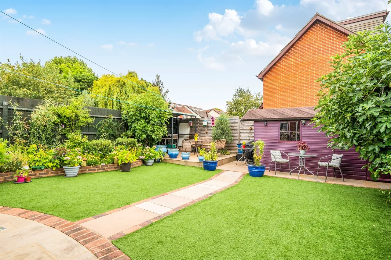 Uplands Park Road, Enfield, EN2, photo 22