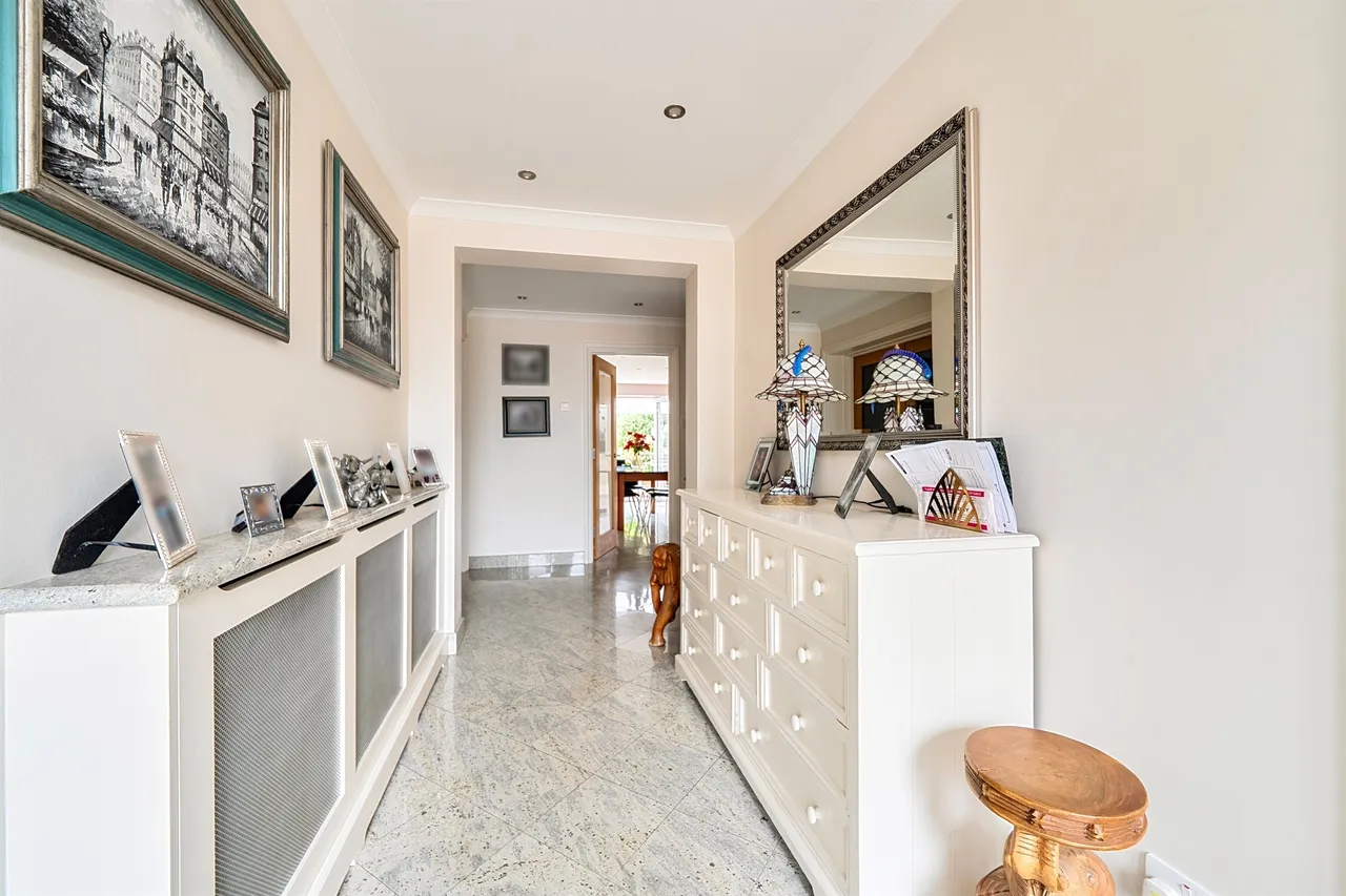 Uplands Park Road, Enfield, EN2, photo 10