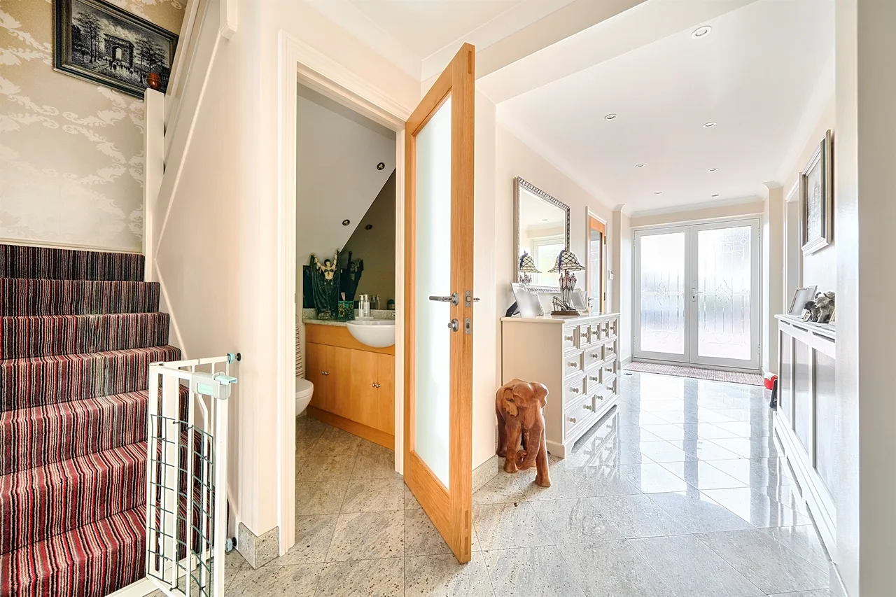 Uplands Park Road, Enfield, EN2, photo 9