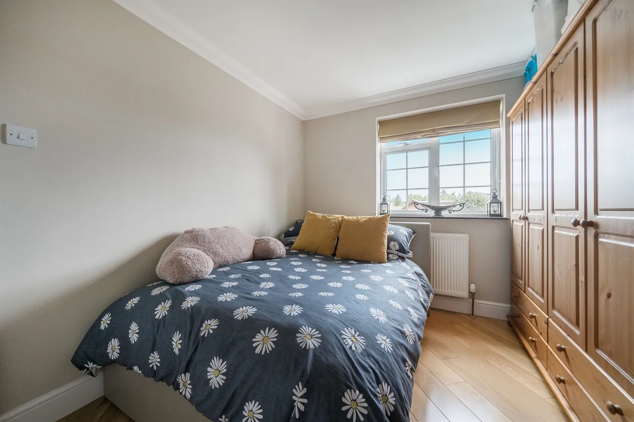 Uplands Park Road, Enfield, EN2, photo 14