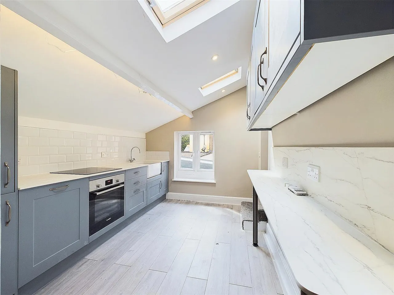 High Street, Hampton Hill, TW12, photo 5
