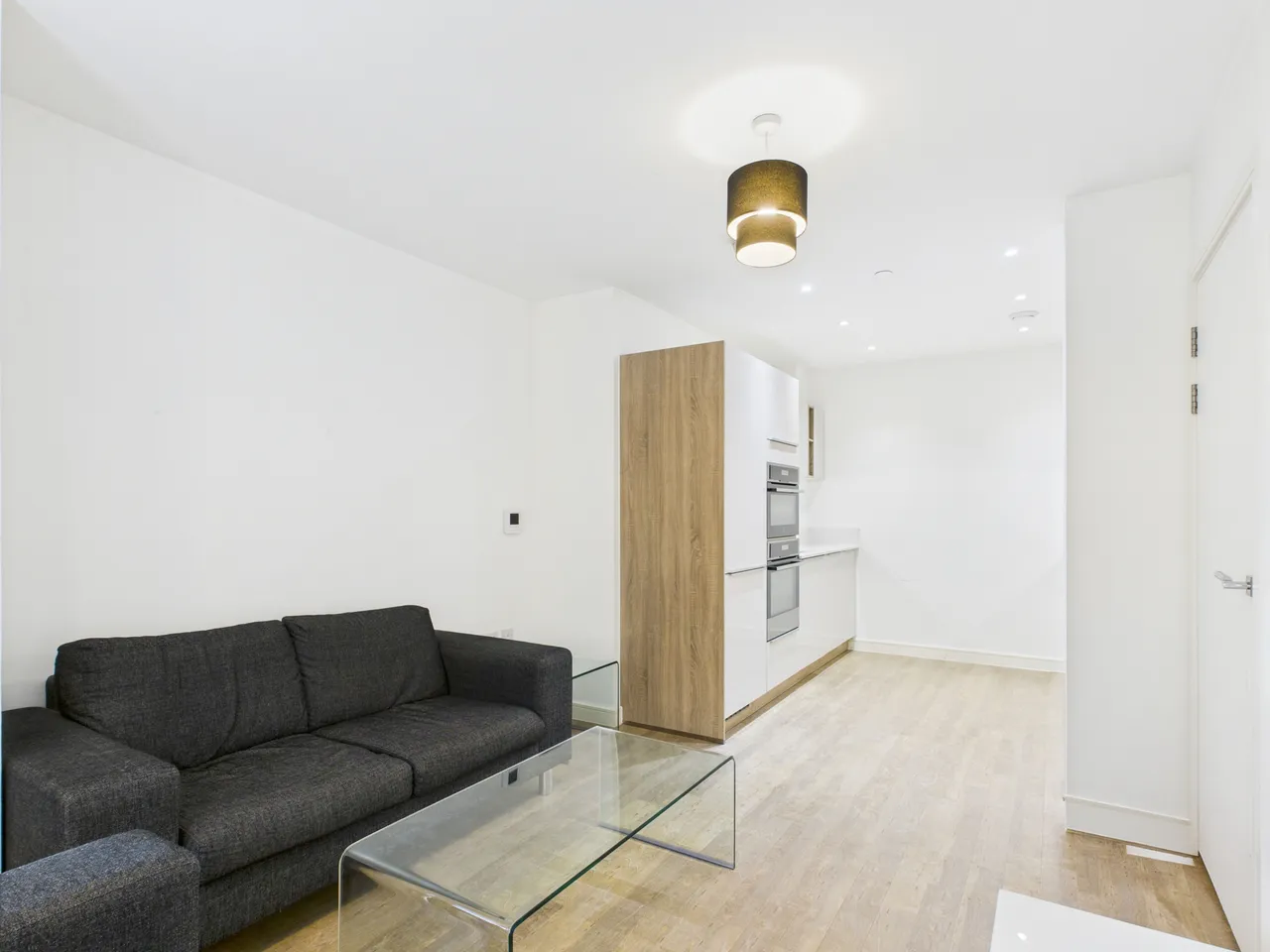 Flat 32, Ossel Court, 13 Telegraph Avenue, London, photo 6