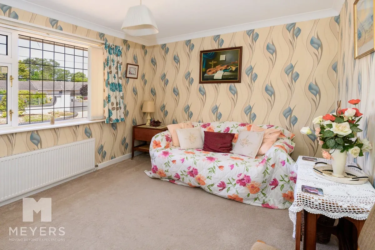 Oaks Drive, St. Leonards, BH24, photo 11