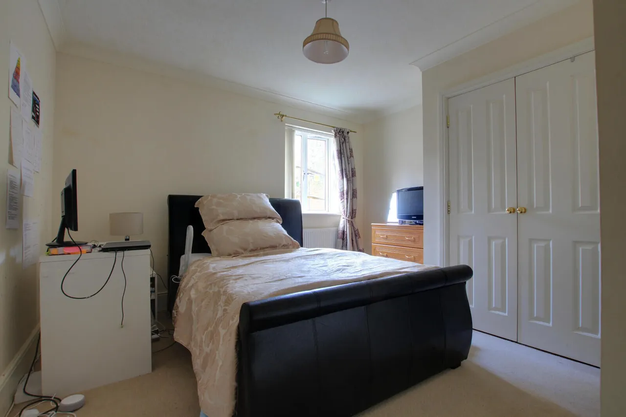 Abbey Gardens, Upper Woolhampton, RG7, photo 5