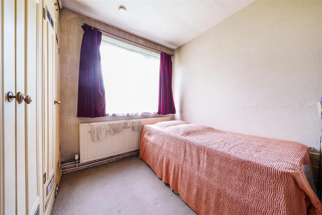 Walton Gardens, Wembley, photo 5