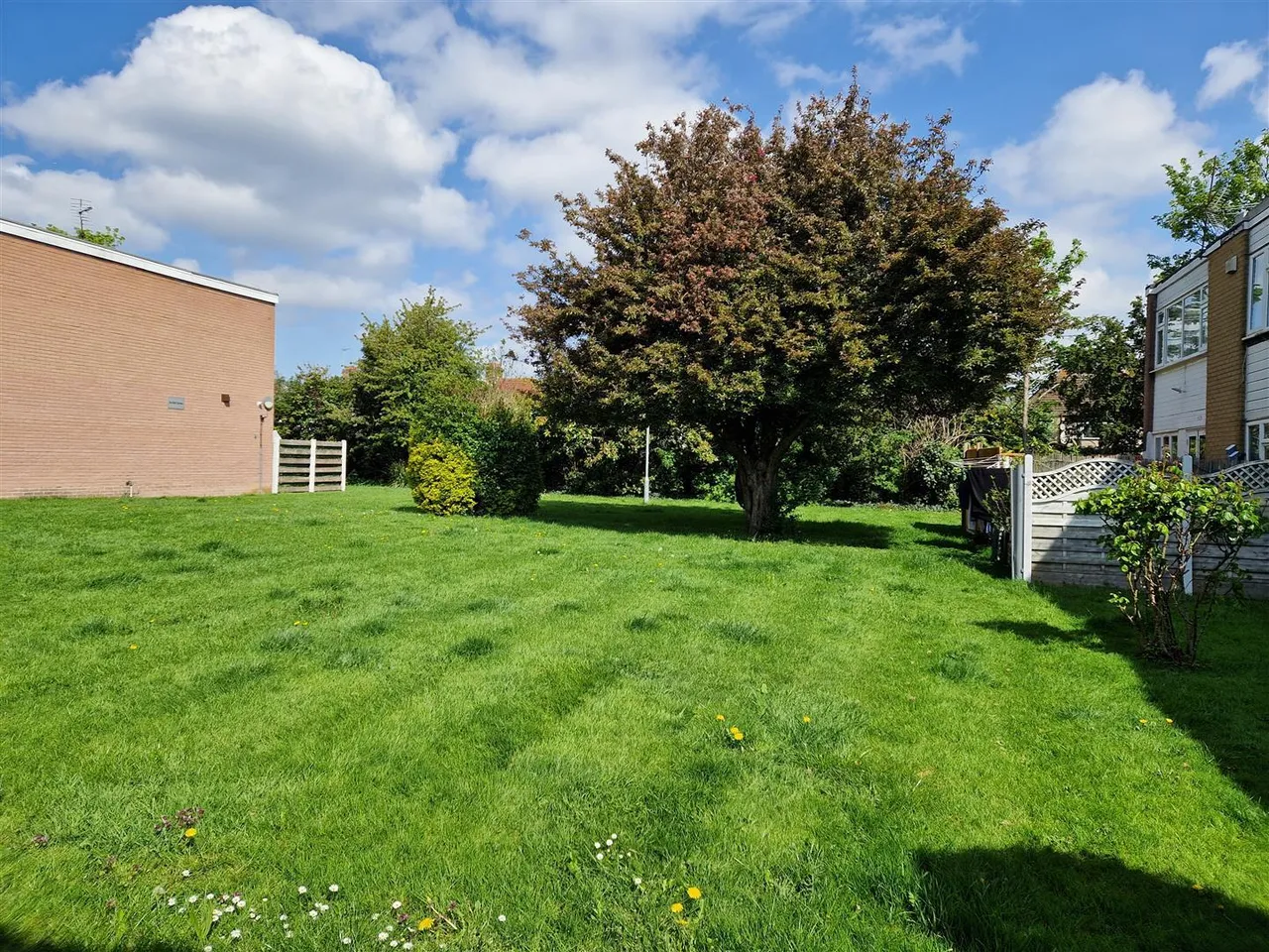 Walton Gardens, Wembley, photo 7