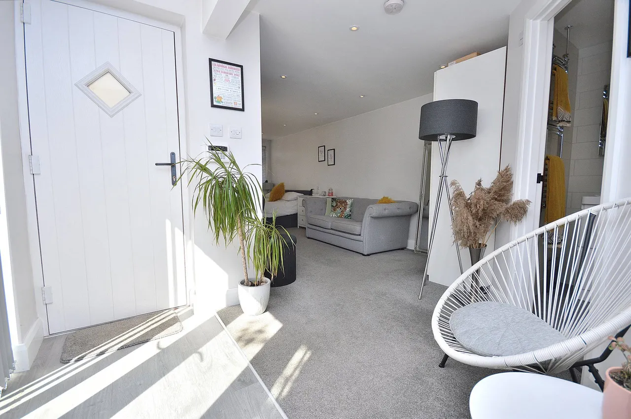 Manor Farm Road, Great Billing, Northampton, NN3 9EB, photo 24