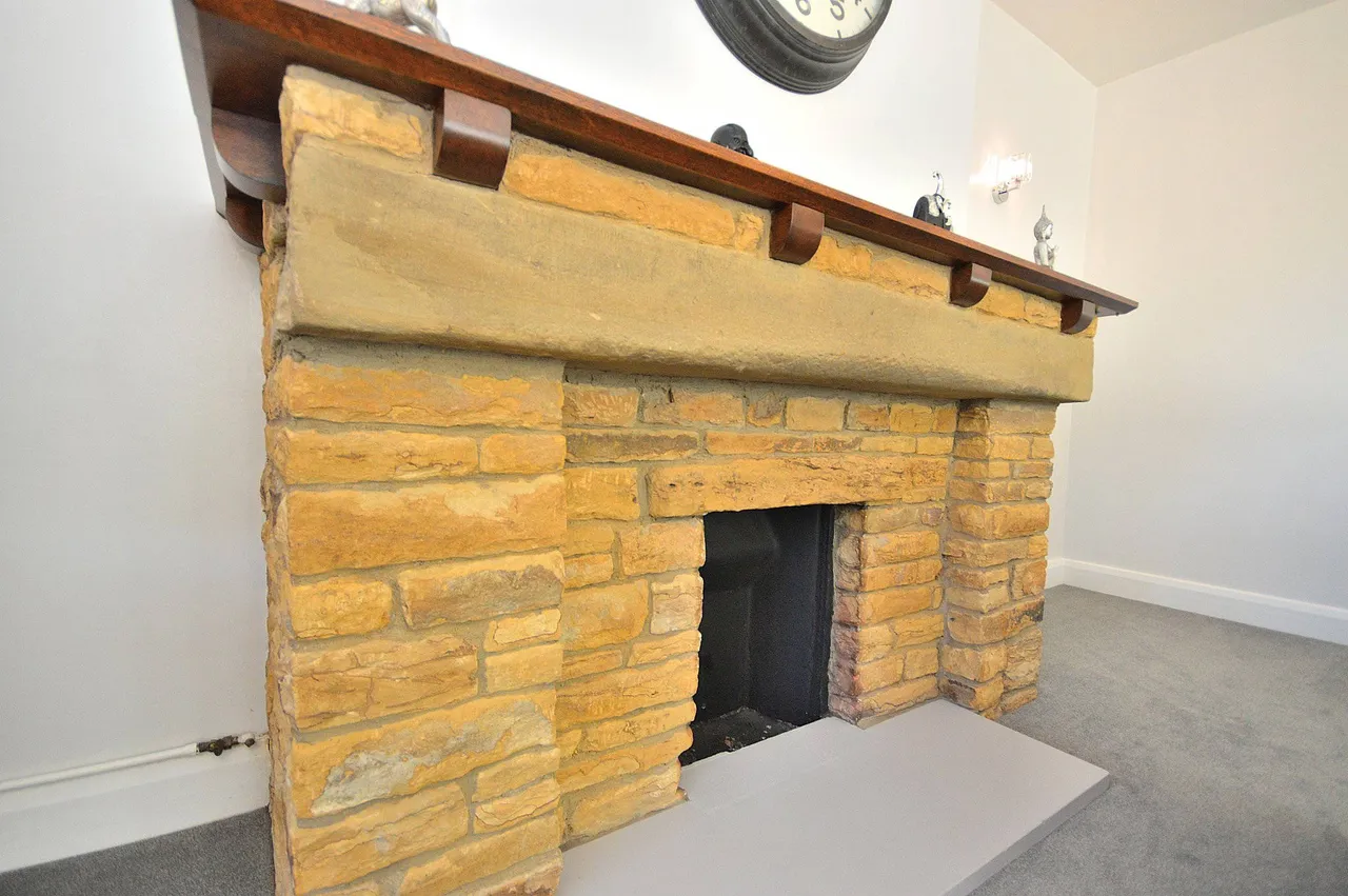 Manor Farm Road, Great Billing, Northampton, NN3 9EB, photo 6