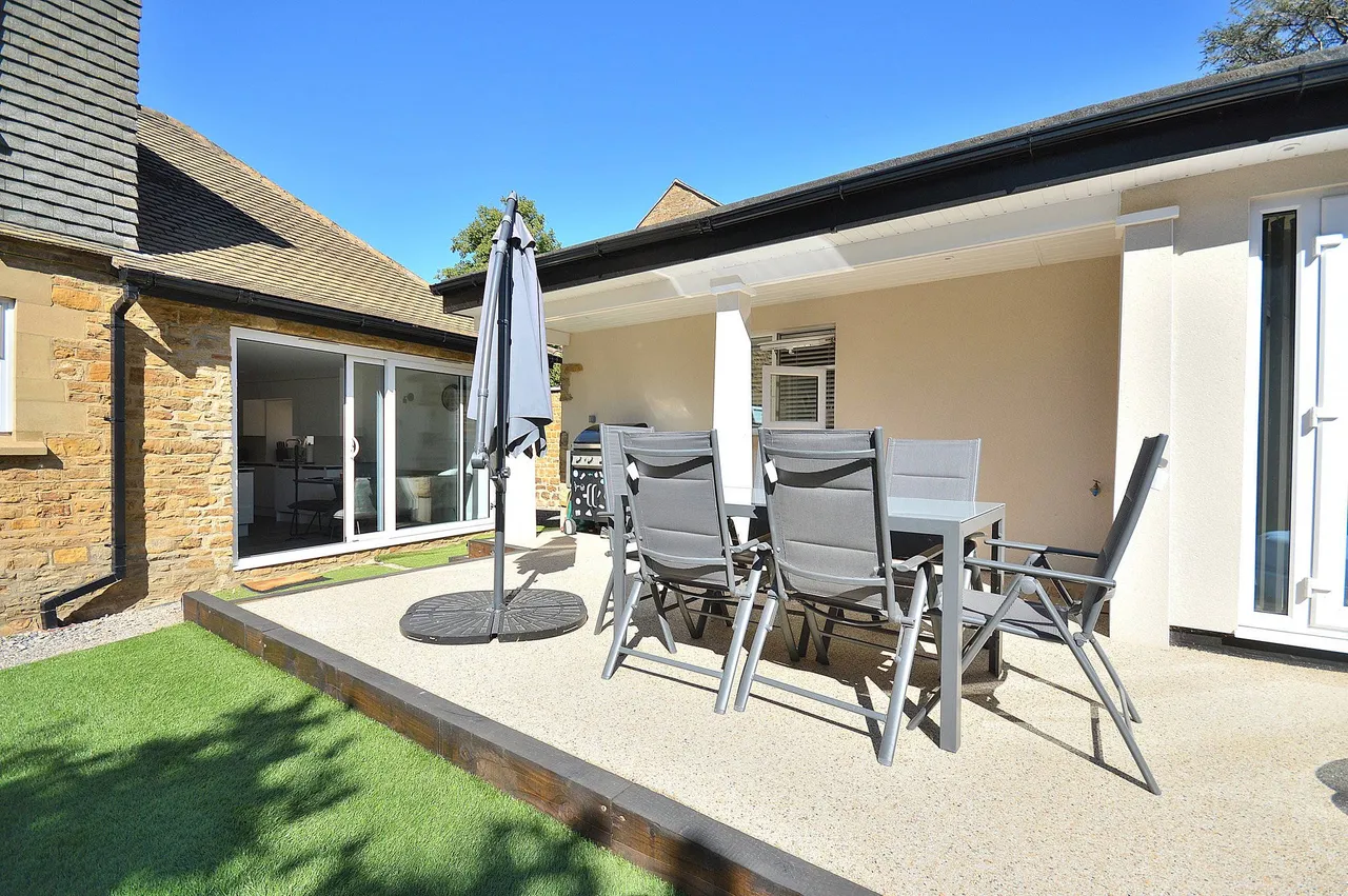 Manor Farm Road, Great Billing, Northampton, NN3 9EB, photo 32