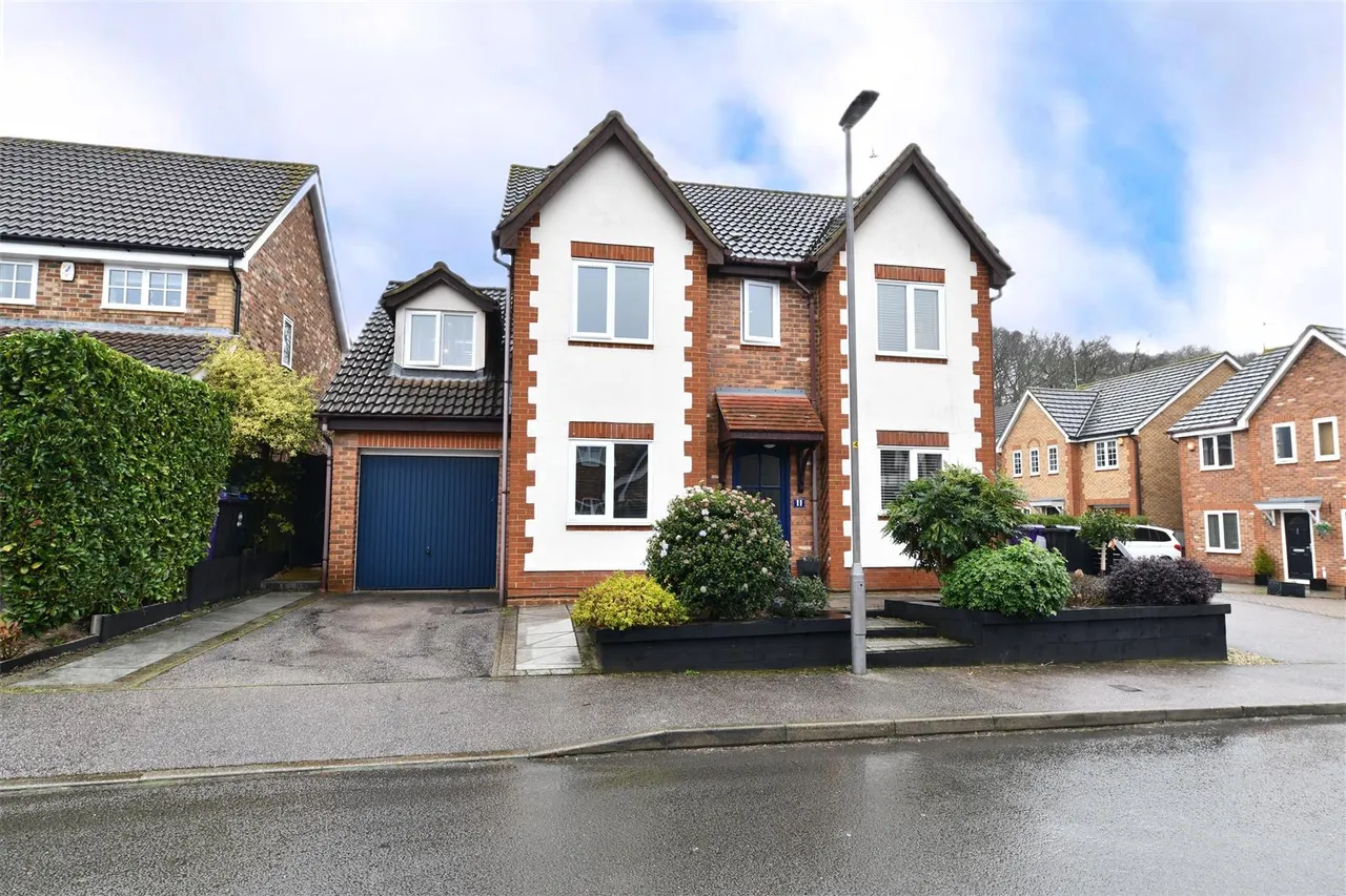 Thirlmere, Stevenage, Herts, SG1 6AQ, photo 30