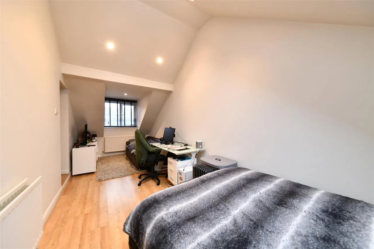 Thirlmere, Stevenage, Herts, SG1 6AQ, photo 24