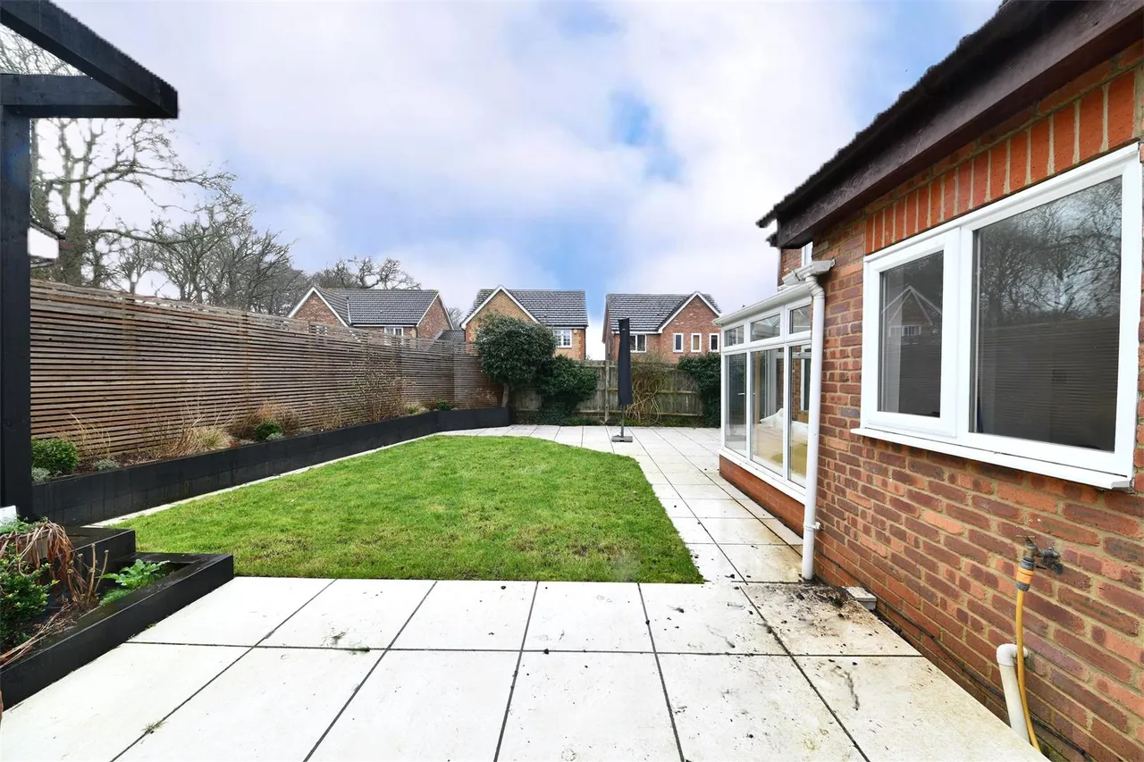 Thirlmere, Stevenage, Herts, SG1 6AQ, photo 29