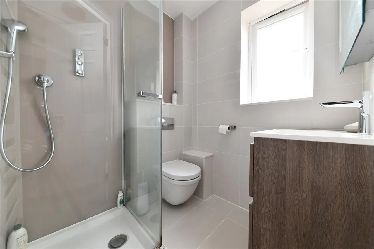 Thirlmere, Stevenage, Herts, SG1 6AQ, photo 8