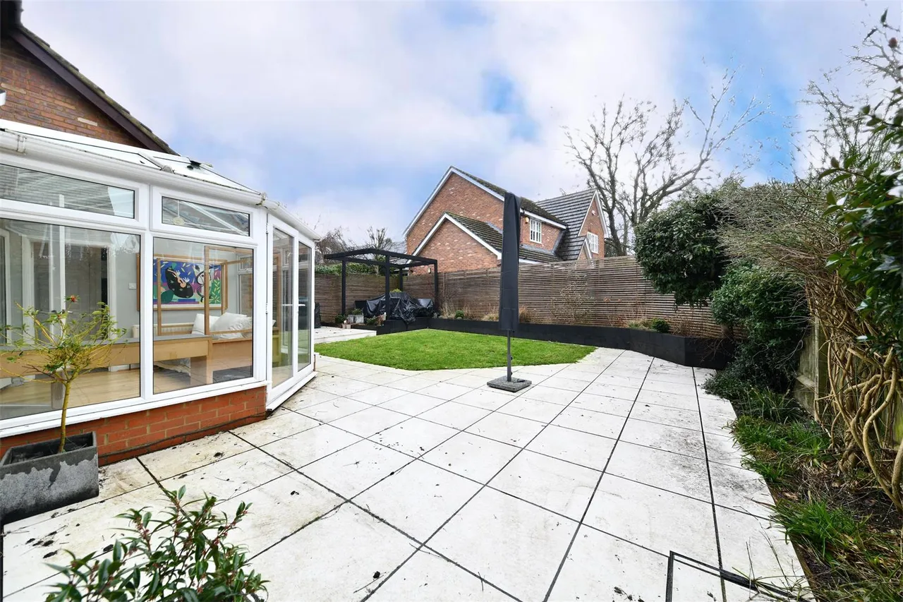 Thirlmere, Stevenage, Herts, SG1 6AQ, photo 4