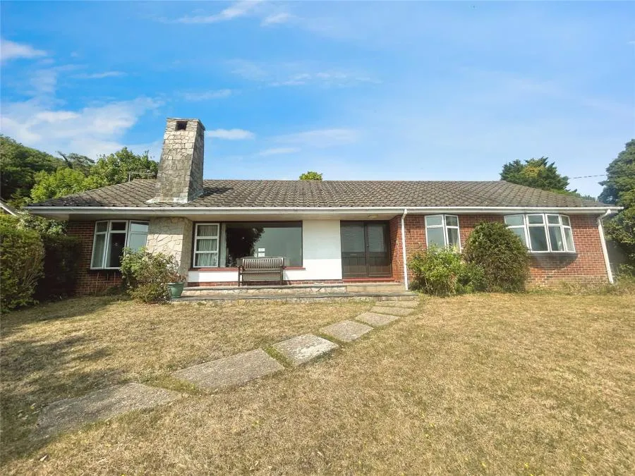 Undercliff Drive, St. Lawrence, PO38, photo 2
