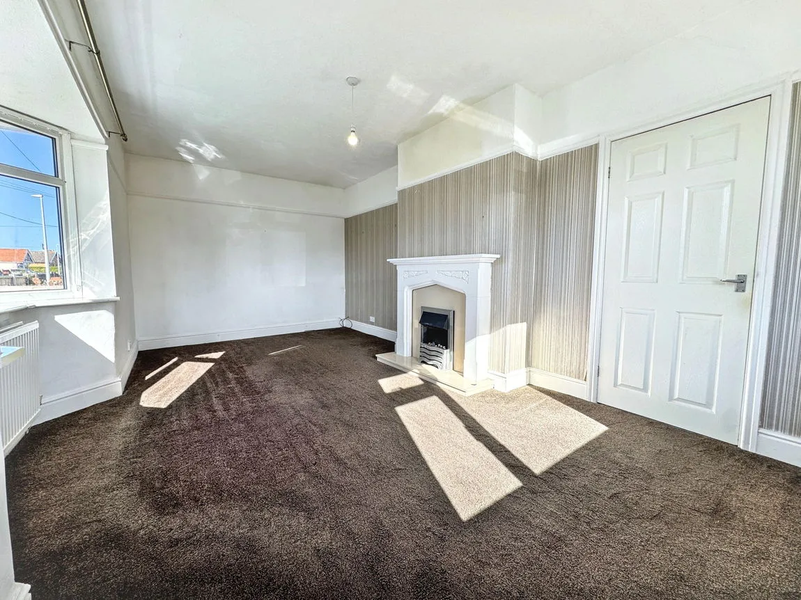 Towyn Road, Towyn, Conwy, LL22 9ER, photo 4