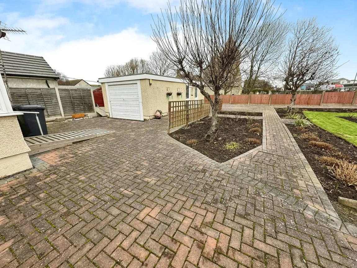 Towyn Road, Towyn, Conwy, LL22 9ER, photo 15