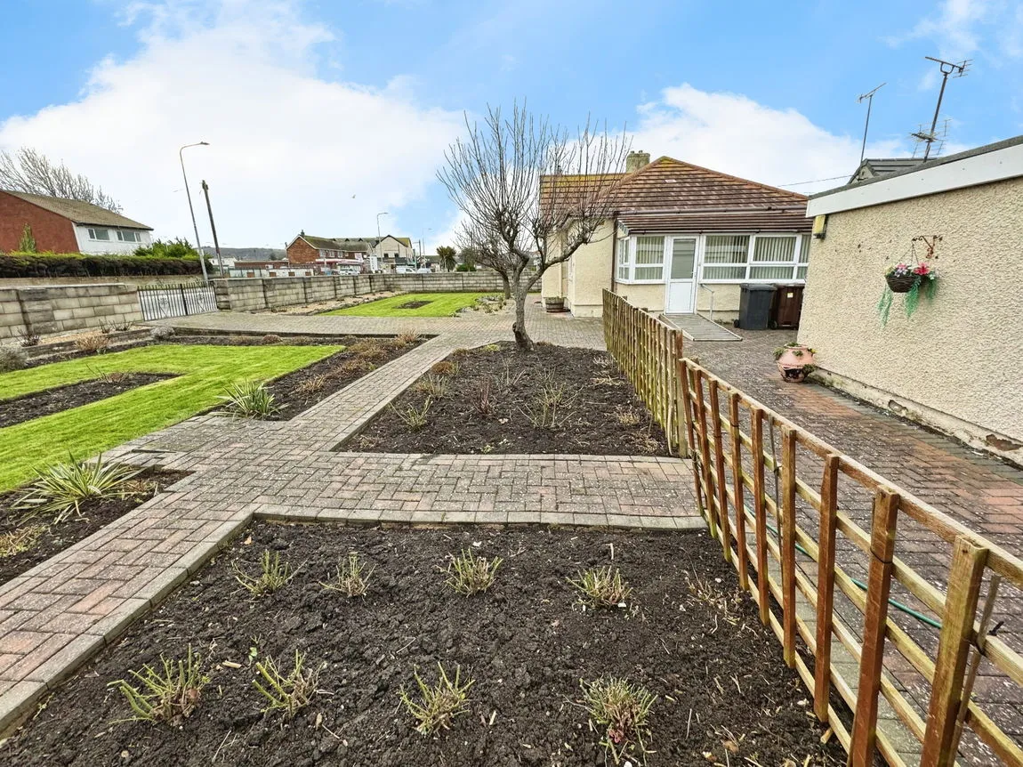Towyn Road, Towyn, Conwy, LL22 9ER, photo 14