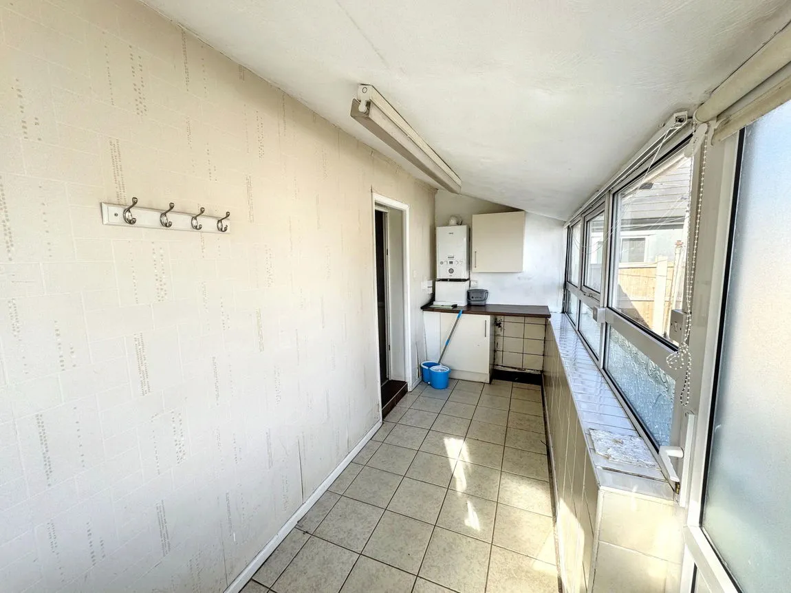 Towyn Road, Towyn, Conwy, LL22 9ER, photo 11