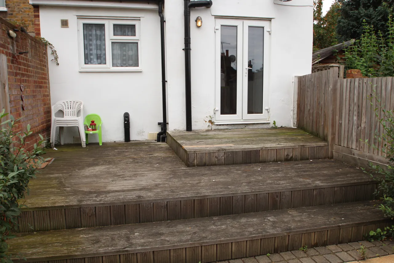 Plum Lane, London, SE18, photo 7