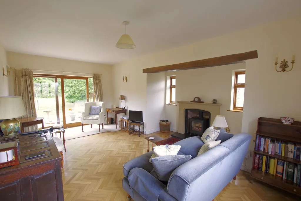 Willesley Close, Ashby-de-la-Zouch, photo 6