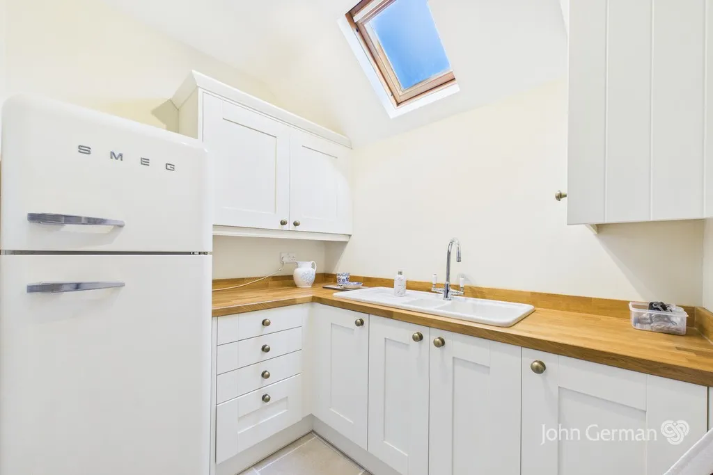 Willesley Close, Ashby-de-la-Zouch, photo 11