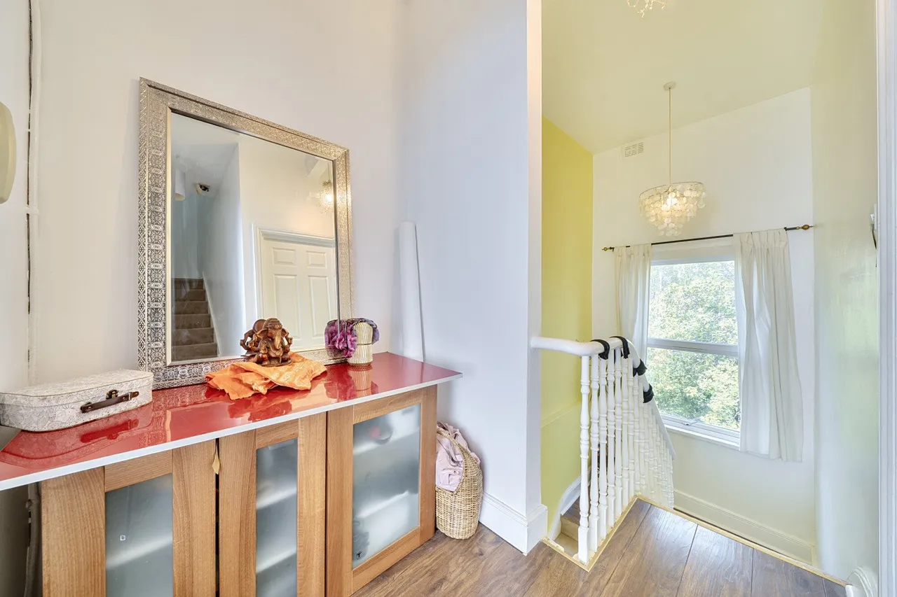 Coldharbour Lane, SE5, photo 8