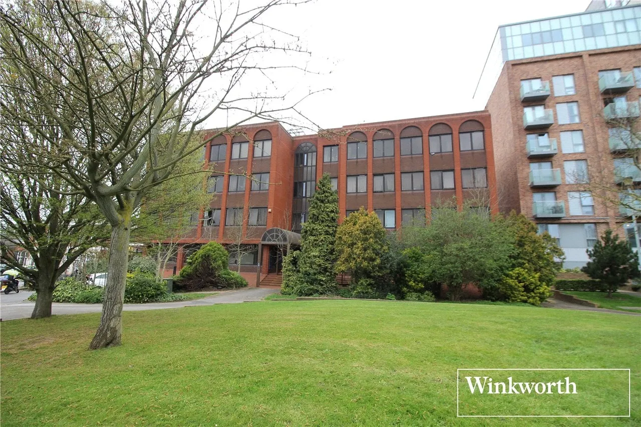 1 bed flat to rent — Shenley Road, Borehamwood, Hertfordshire, WD6