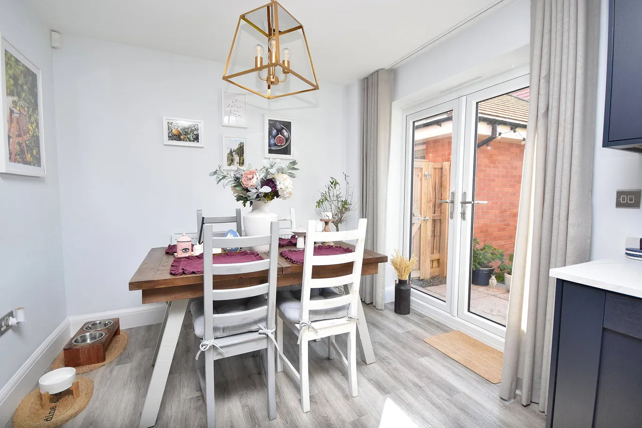 Upton Hall Crescent, Upton, Northampton, NN5 4UZ, photo 6