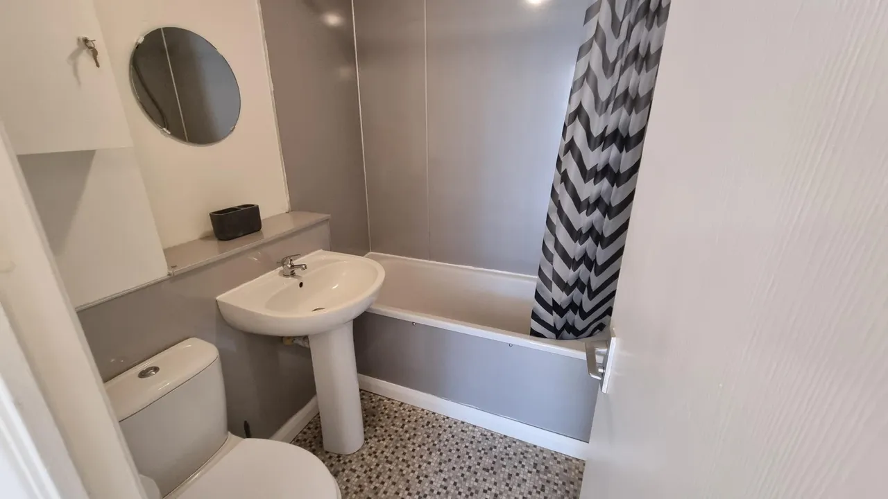 Lee Crescent North, Bridge of Don, AB22, photo 9