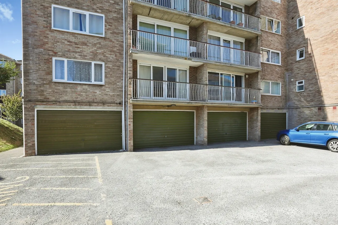 Gale Moor Avenue, Gosport, PO12, photo 7