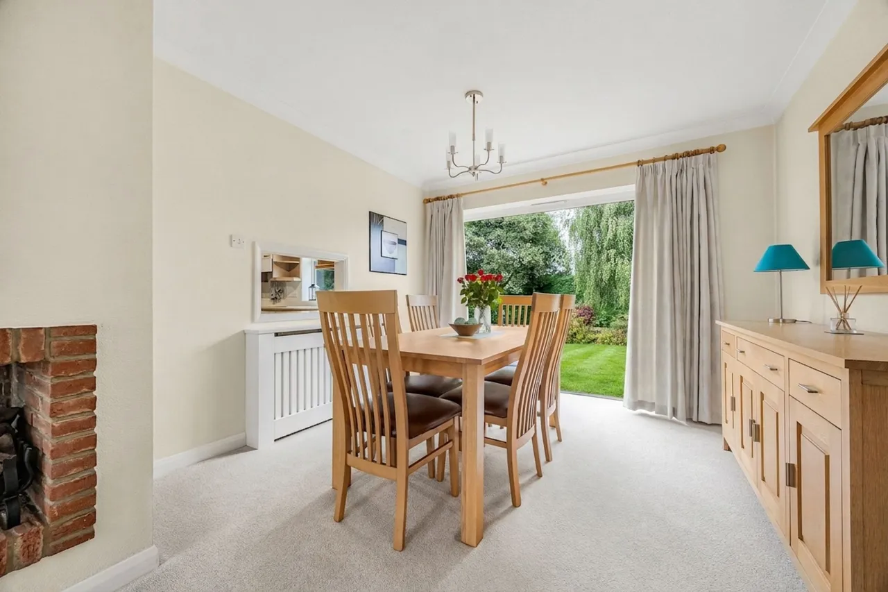 Lester Grove, Hazlemere, HP15, photo 12