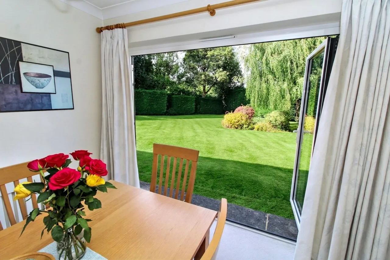 Lester Grove, Hazlemere, HP15, photo 9
