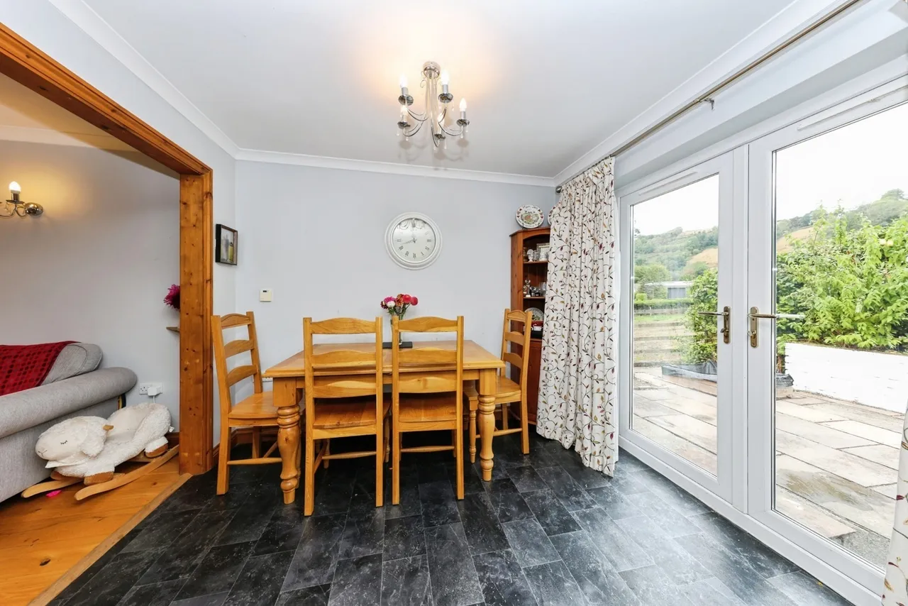 Llanfynydd, Carmarthen, SA32, photo 4