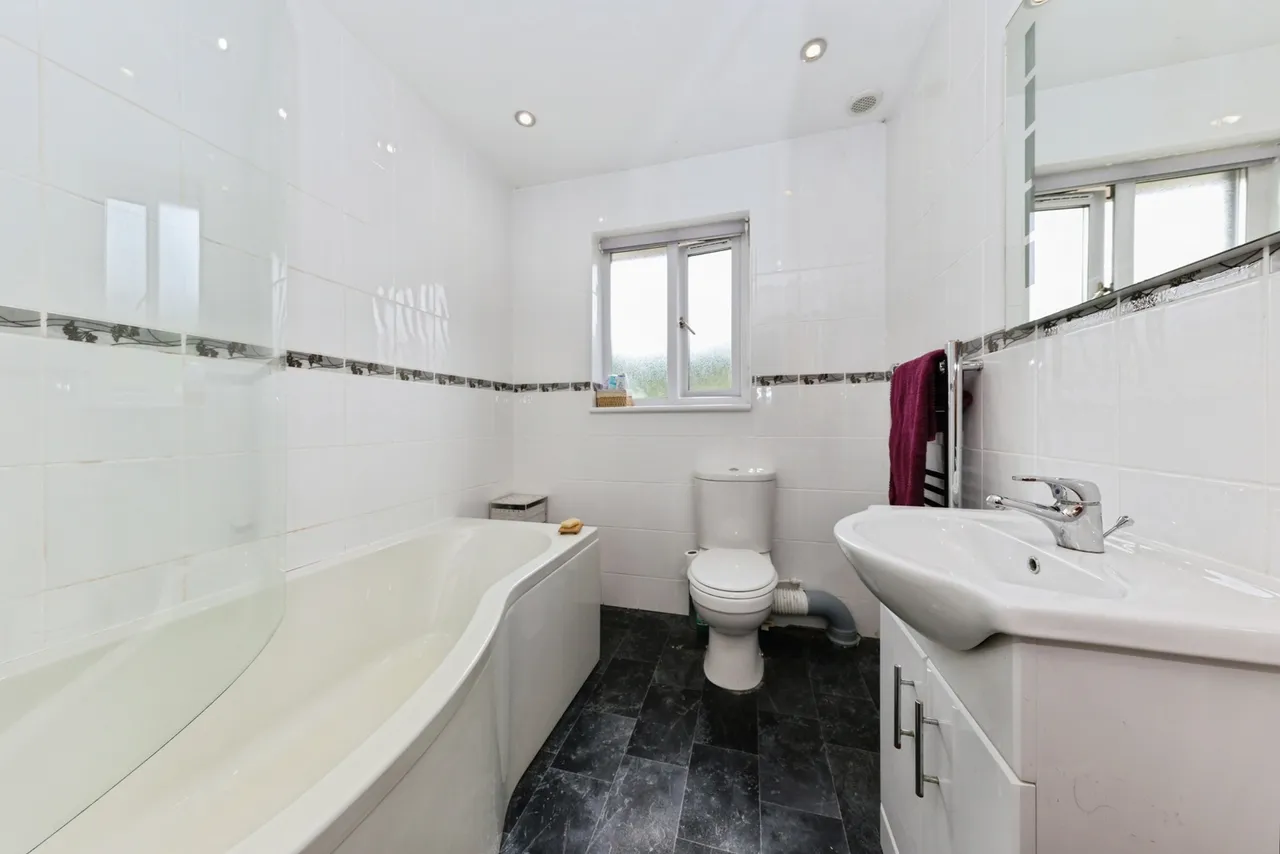 Llanfynydd, Carmarthen, SA32, photo 13