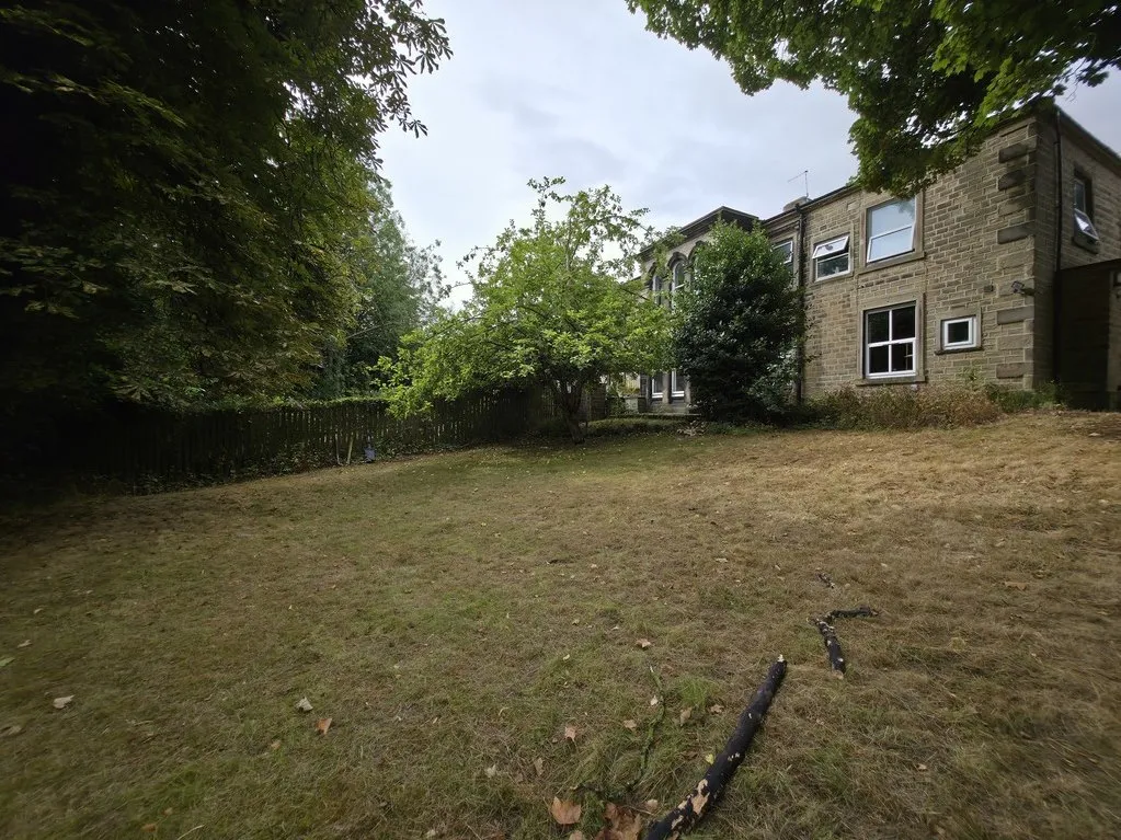 The Hollies, Cleckheaton, BD19, photo 5