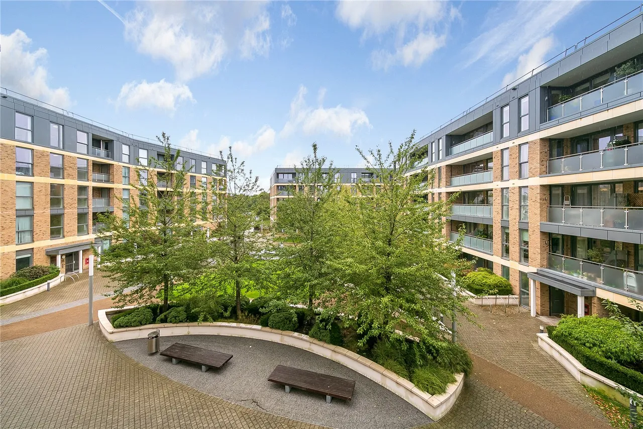 Levett Square, TW9, photo 11