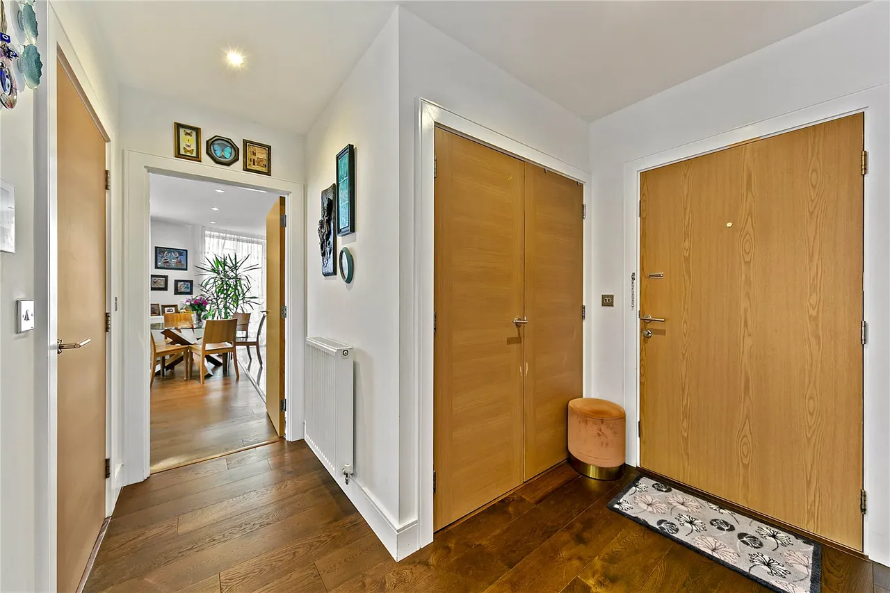 Levett Square, TW9, photo 5
