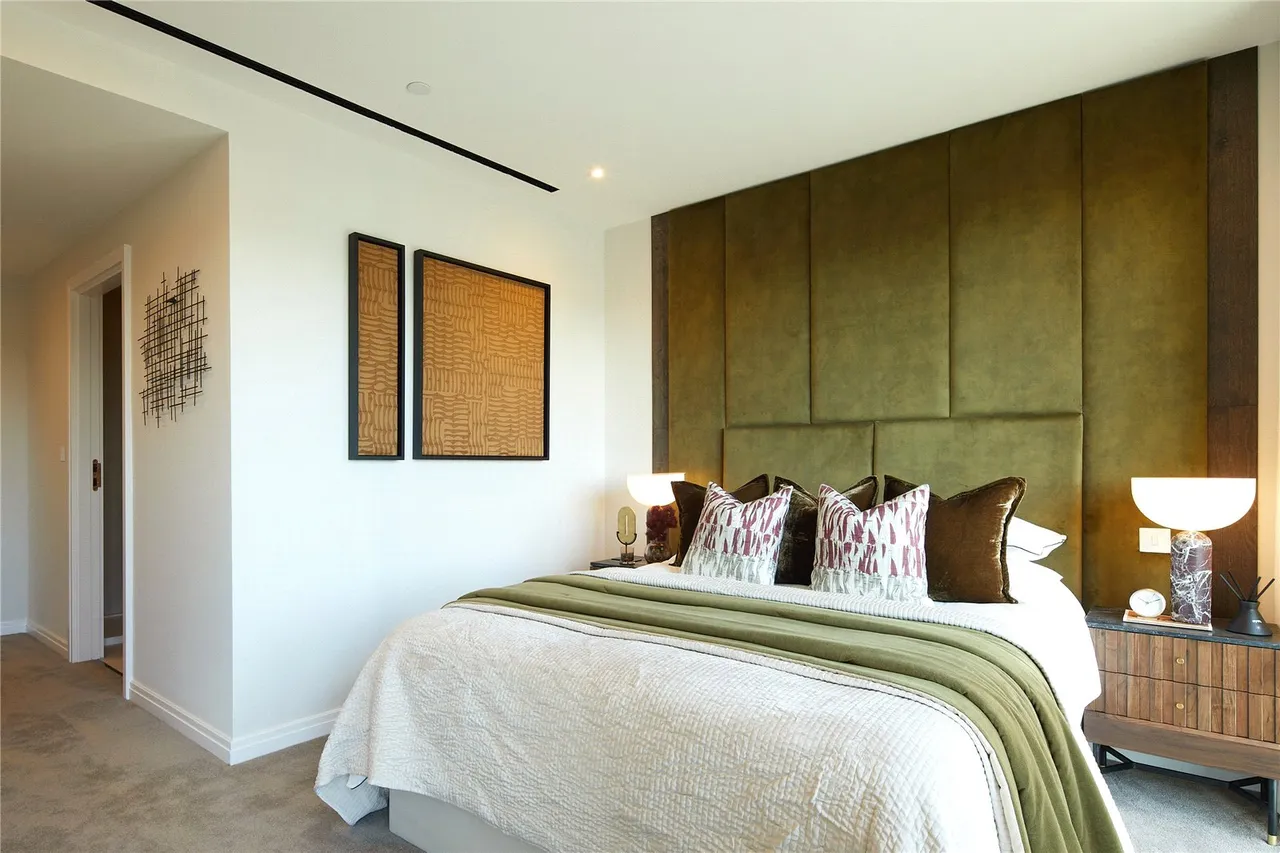Sands End Lane, London, SW6, photo 4
