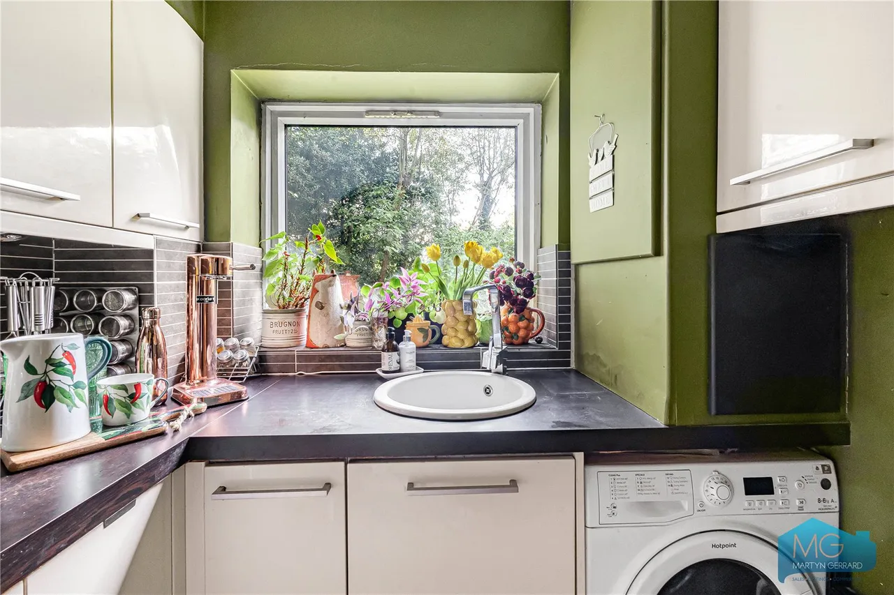 Fortis Green, London, N2, photo 5